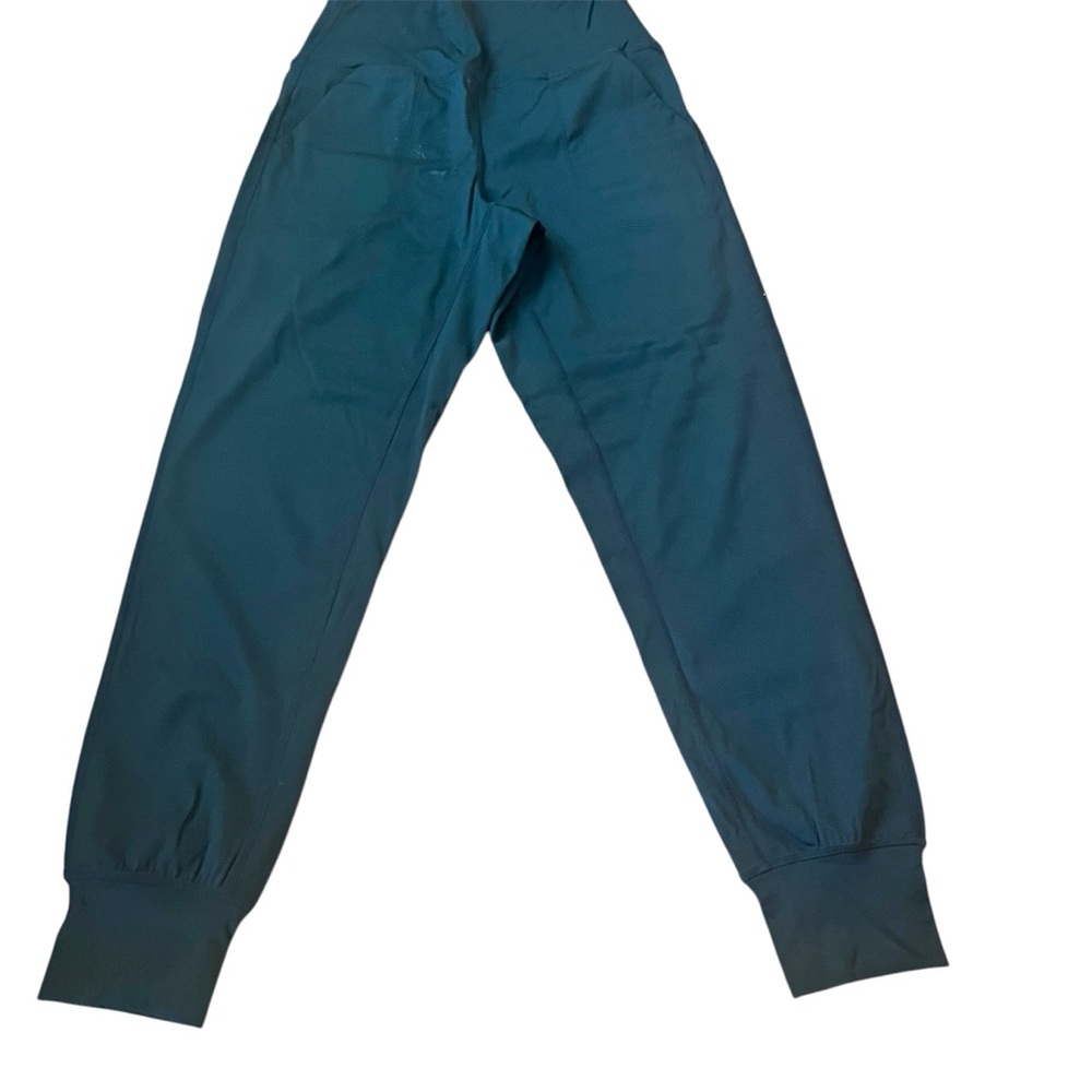 NWOT • Black High Waist Cuffed Jogger Pants
